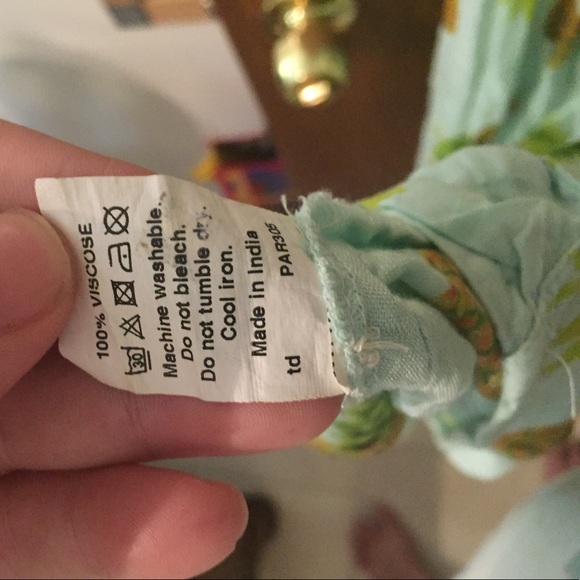 🥳2/$15 — Light Breezy Dress/Coverup Pineapple Pattern - Picture 8 of 8